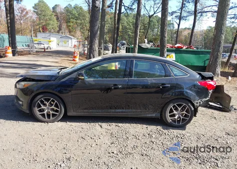 2018 Ford Focus Sel z USA, uszkodzony, nr VIN 1FADP3H2XJL309114